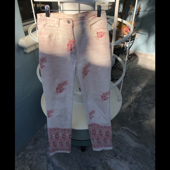 White Floral Pants. Size 6 - Picture 1 of 3